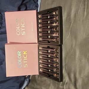 Womens eyeshadow sticks